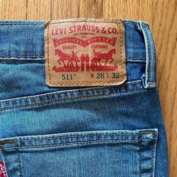 LEVI’S 511 perfect condition tag reads W 28 L32 actual measurements shown - Picture 6 of 11